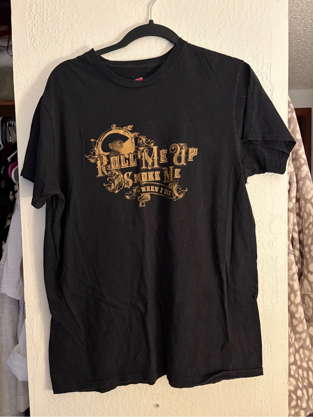 Willie Nelson Black Short Sleeve T‑Shirt with Gold Graphic